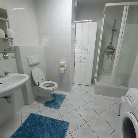 Koala Kołobrzeg, 50 M Do Plaży, Garaż-po Wcześniejszej Rezerwacji U Właścicieli, Wifi, Mile Widziane Czworonogi *